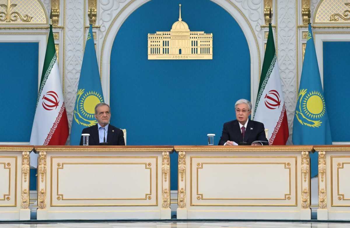 «Наши братские народы связывают общая история, схожие традиции и культура» – Токаев президенту Ирана