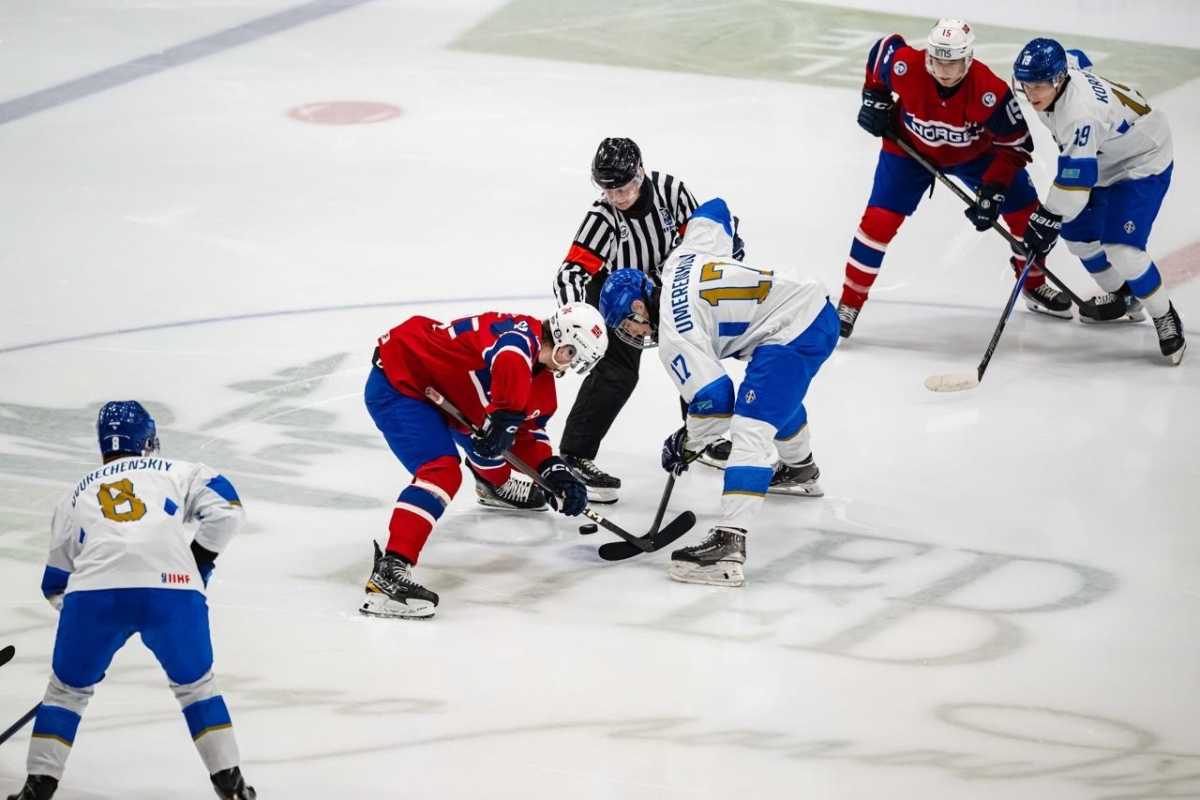 Молодёжный чемпионат мира по хоккею: Казахстан потерял шансы на выход в топ-дивизион