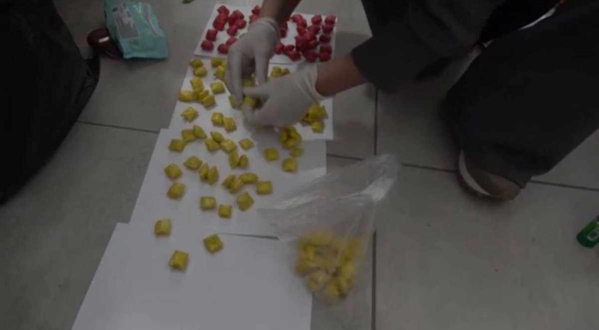 Девушку-наркокурьера задержали в ВКО