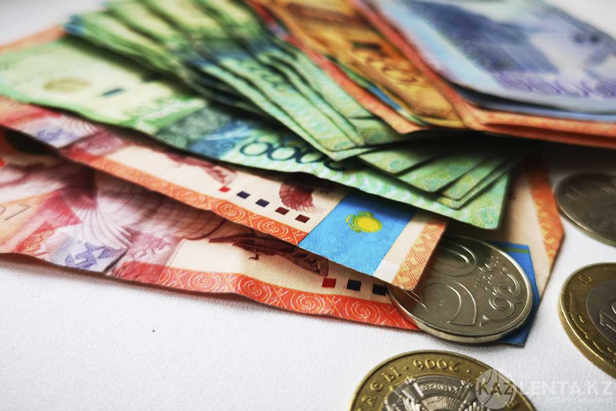 Курс тенге укрепился на 2,4% с начала года – Нацбанк РК