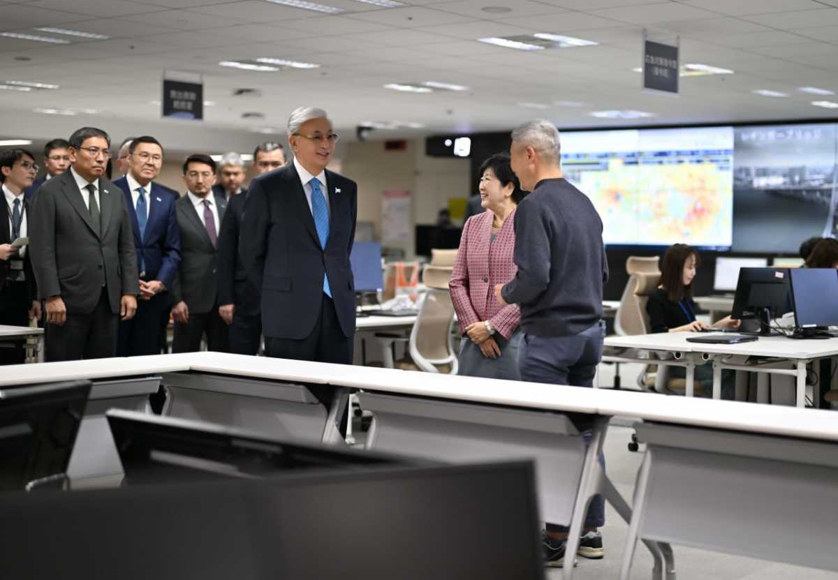 Токаев осмотрел ситуационный центр Токио по чрезвычайным ситуациям