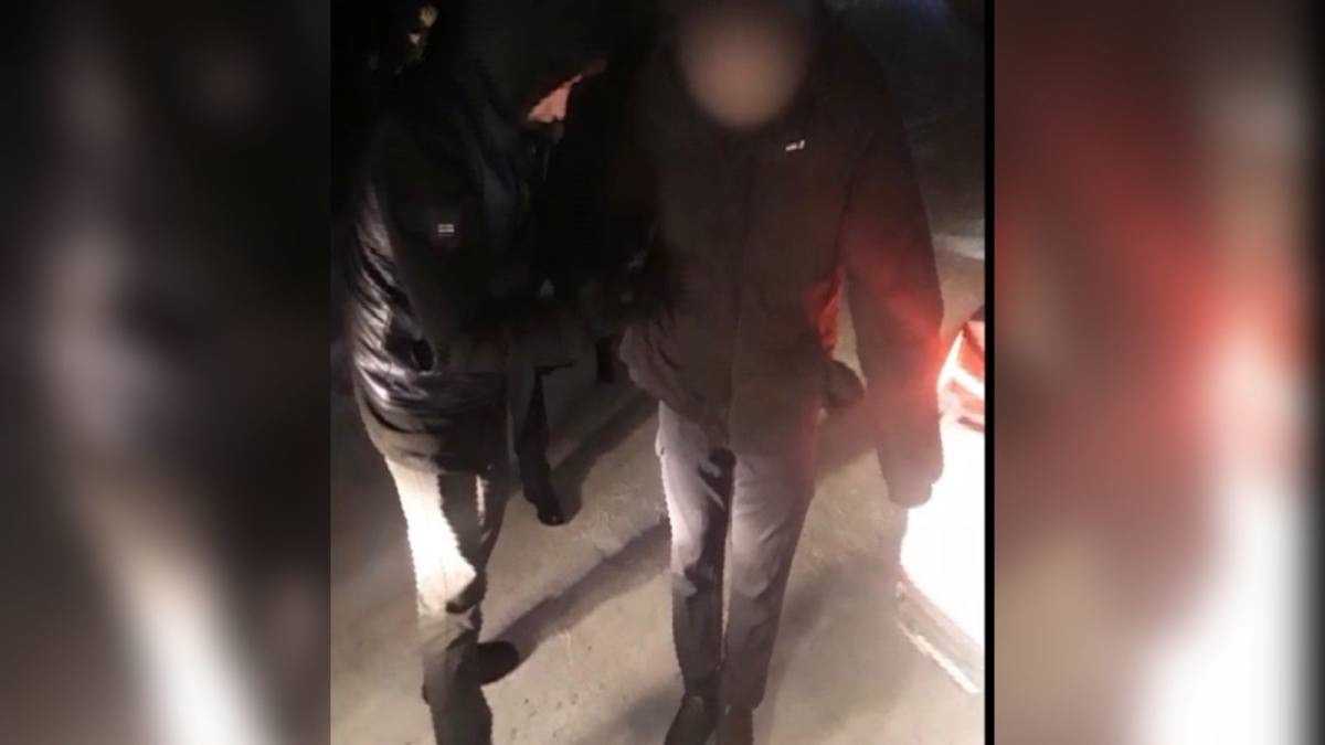 Выполнял роль склада: 245 пакетов наркотиков обнаружили в автомобиле астанчанина