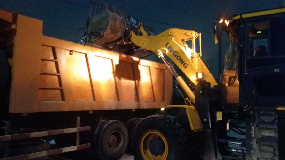 Плюсовая температура днём и морозы ночью: коммунальные службы Астаны работают в усиленном режиме