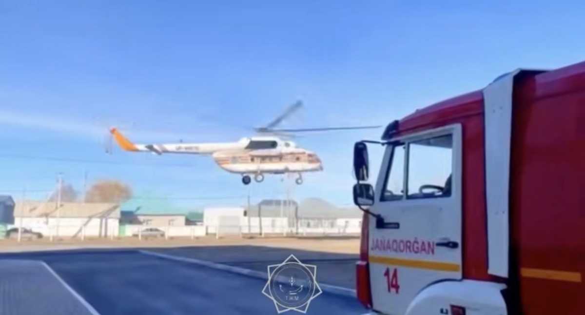 Вертолёт МЧС экстренно доставил младенца из района в Кызылорду