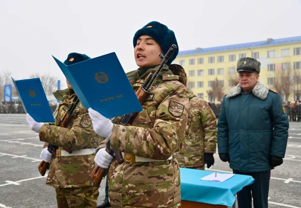 В Гвардейском гарнизоне свыше 600 солдат присягнули на верность Родине