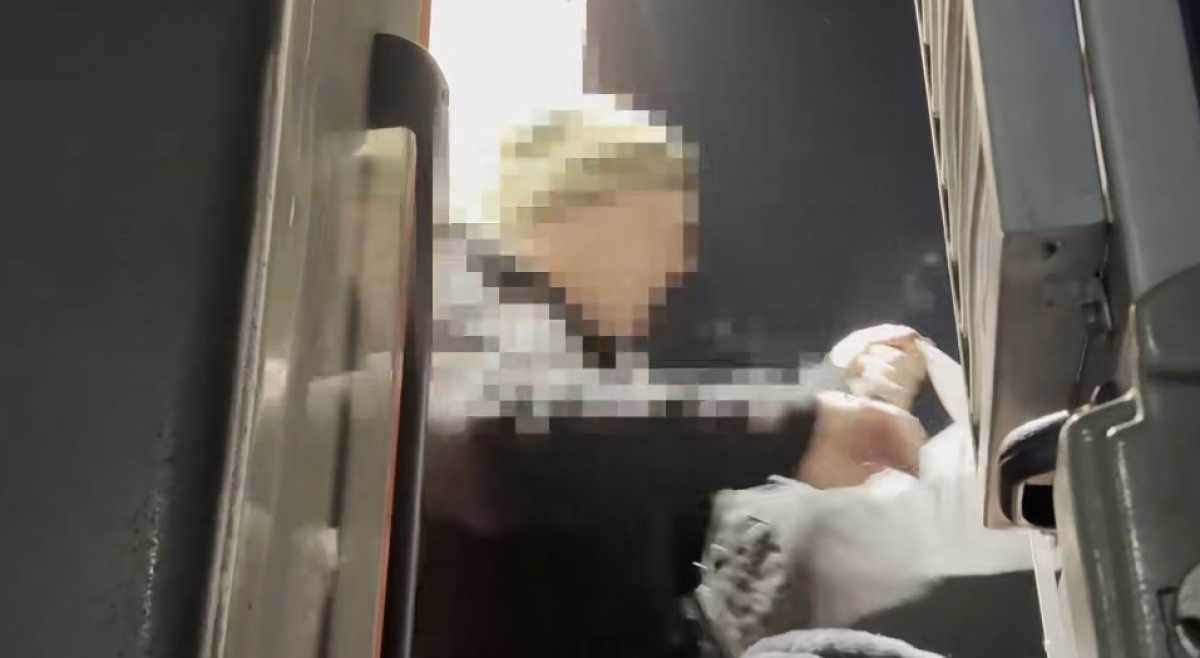 Подозреваемого в мошенничестве на 100 млн тг экстрадировали из России в Казахстан