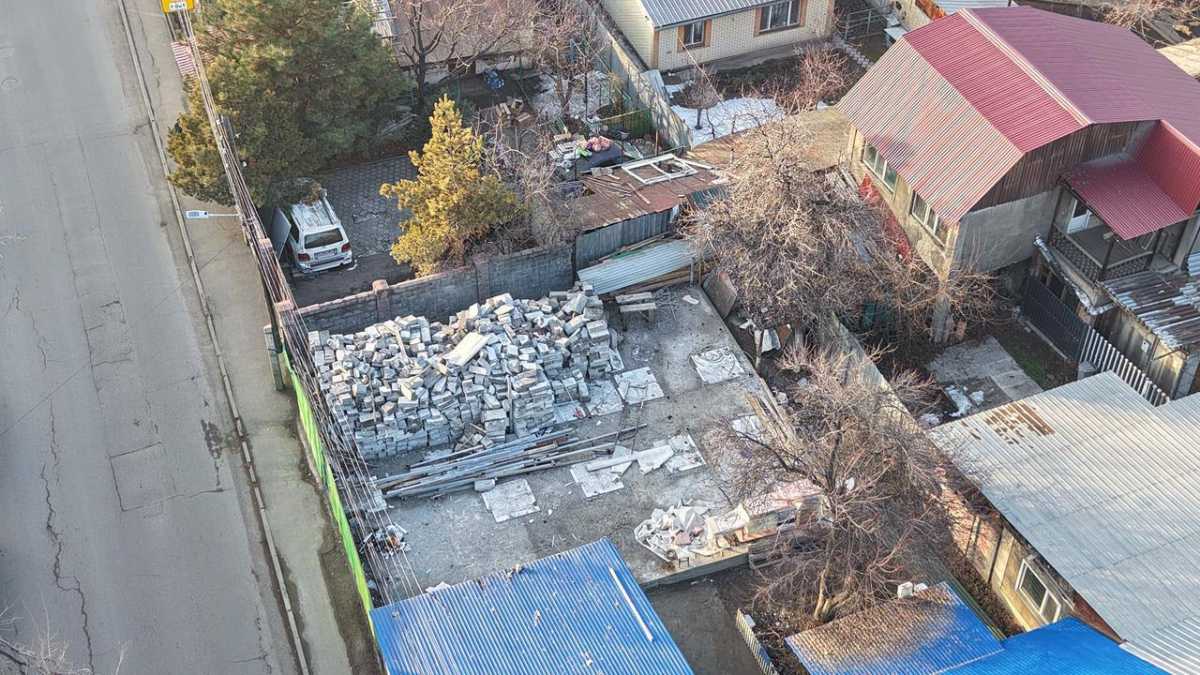 Очередной незаконный объект снесли в Алматы – фото