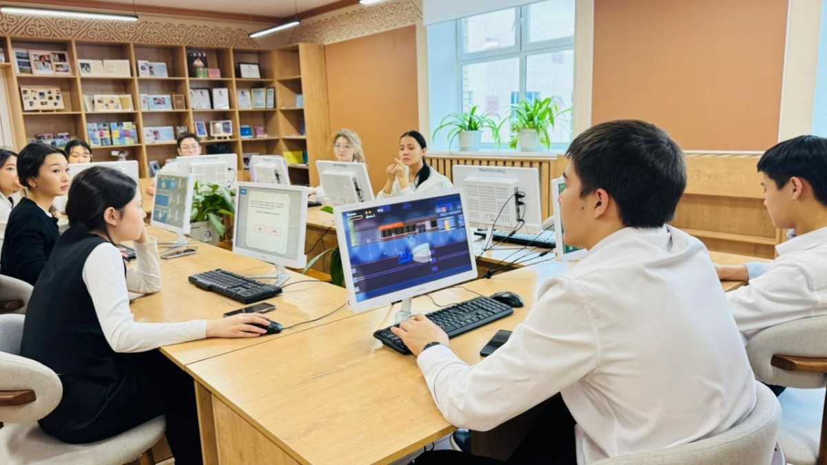 В Астане ИИ оценивает психологическую готовность школьников к урокам