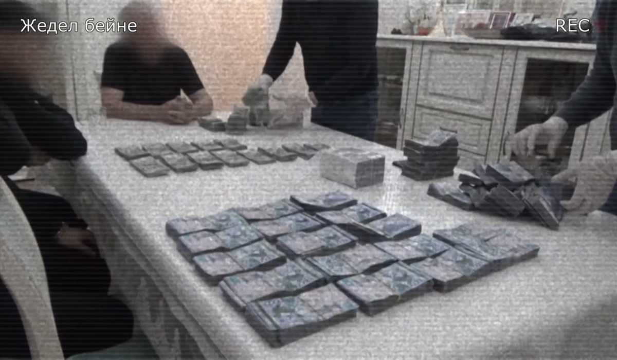 КНБ раскрыл схему незаконного ввоза товаров в Казахстан: задержан высокопоставленный чиновник