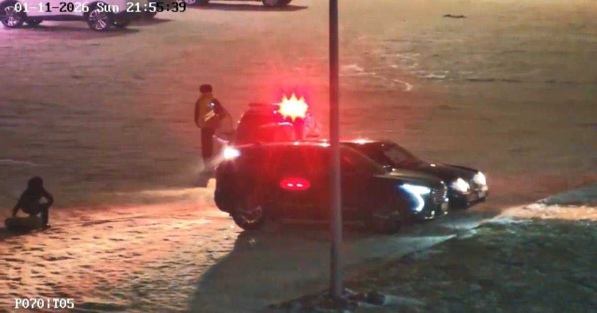 Катал людей на «ватрушке» на вертолётной площадке: водителя наказали в Акмолинской области