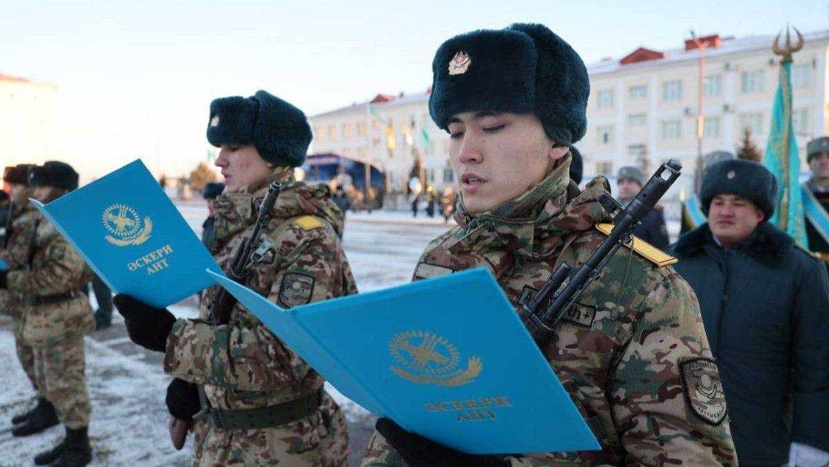 Более 700 солдат приняли присягу в Астане