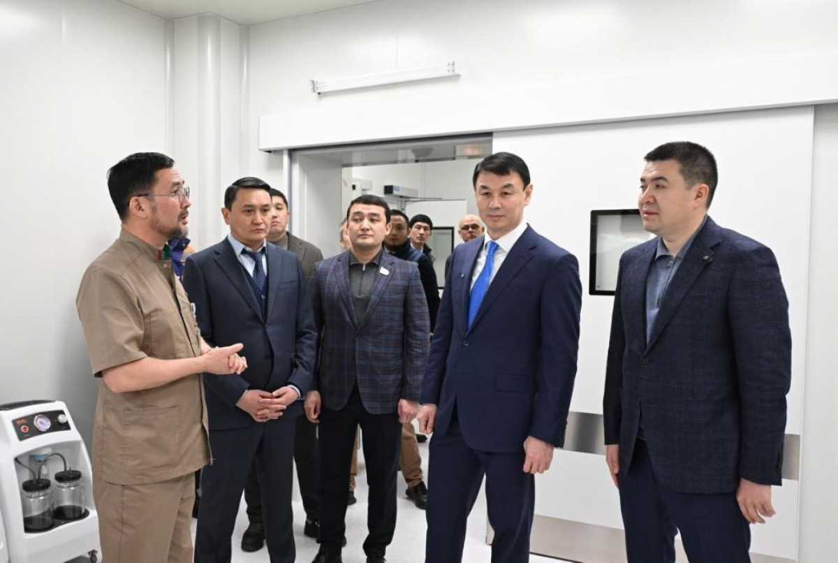 Дархан Сатыбалды ознакомился с ходом модернизации медучреждений Алматы
