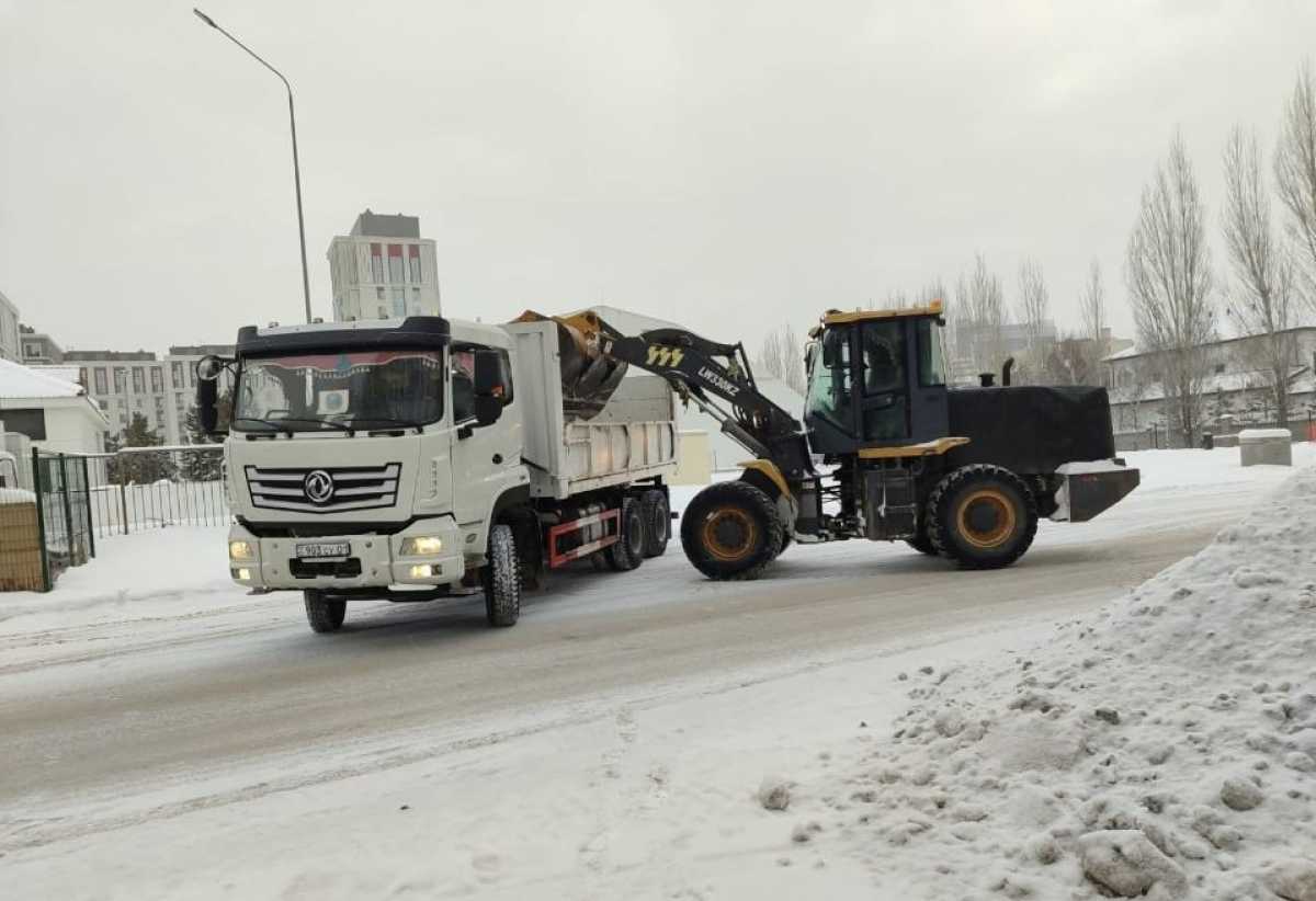 Более 3 млн кубометров снега вывезли из Астаны с начала зимнего сезона