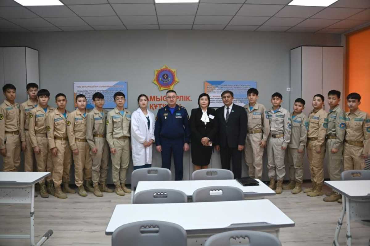 Открытый разговор: замминистра обороны обсудил актуальные вопросы с общественностью