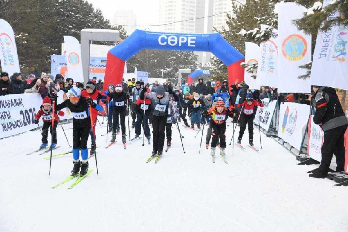 Развитие массового спорта: в Астане прошли масштабные соревнования по лыжным гонкам