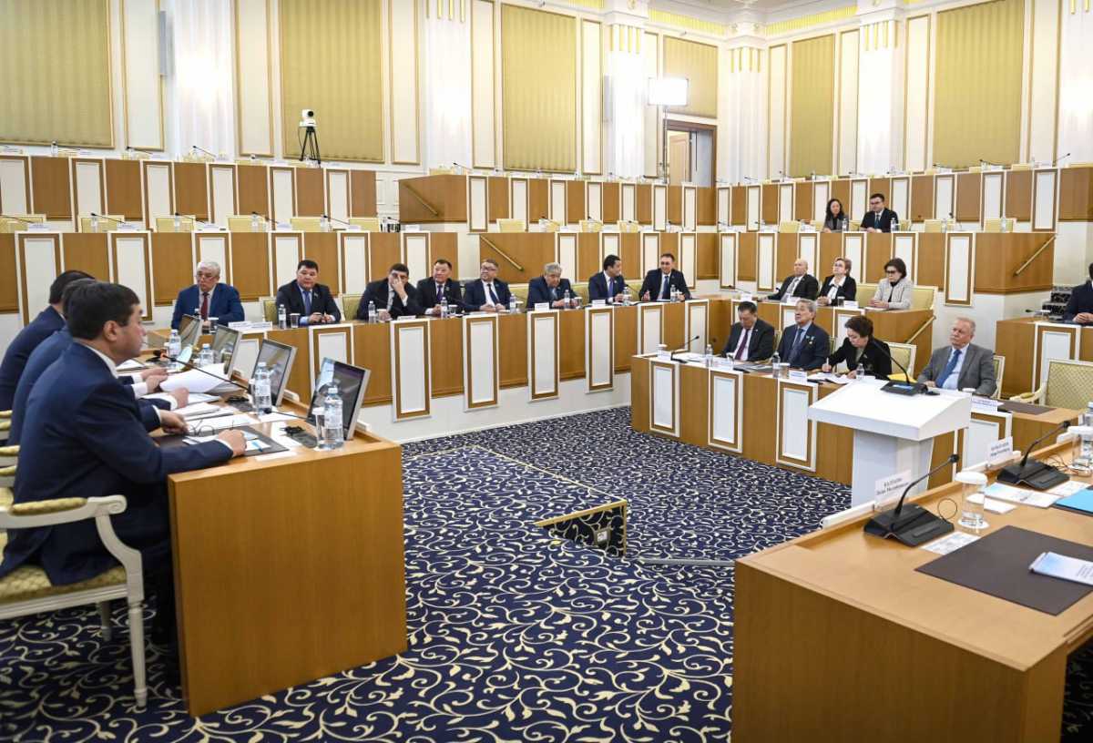 Курултаю предлагают дать право единолично принимать конституционные законы