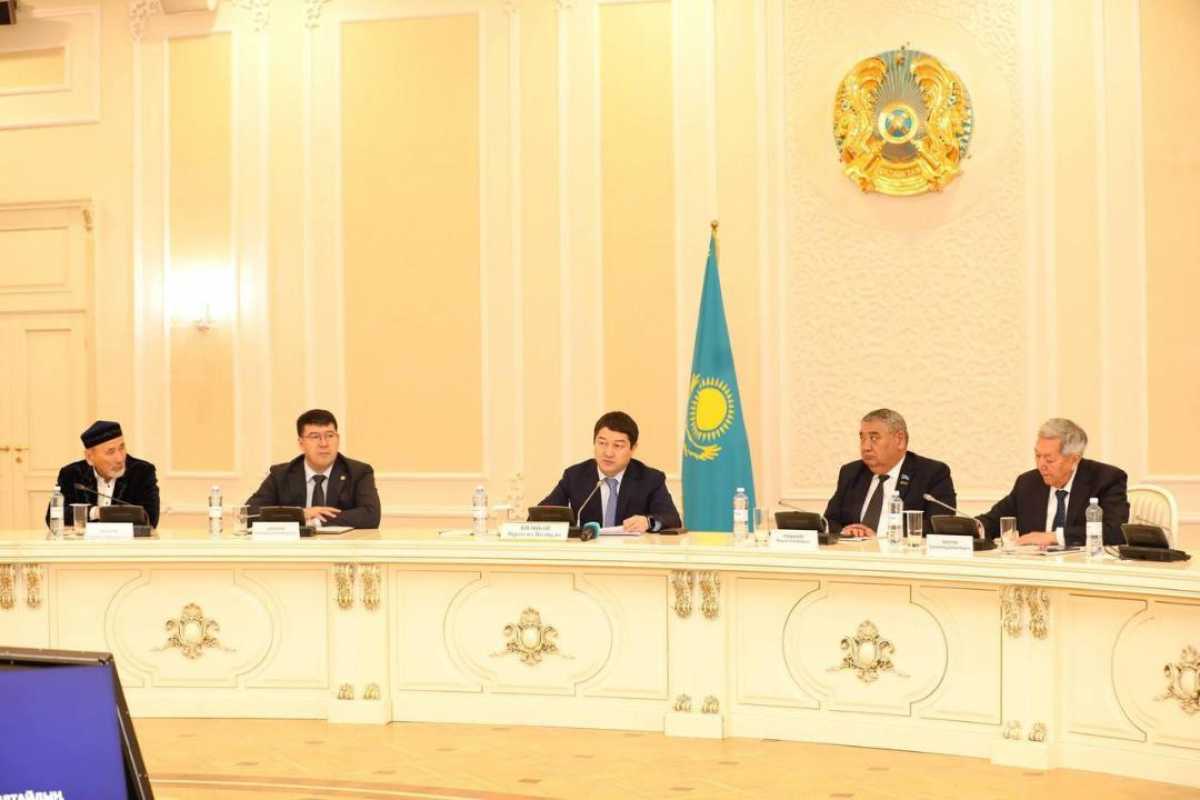 В Мангистау речь Главы государства на Национальном курултае обсудили с интеллигенцией региона