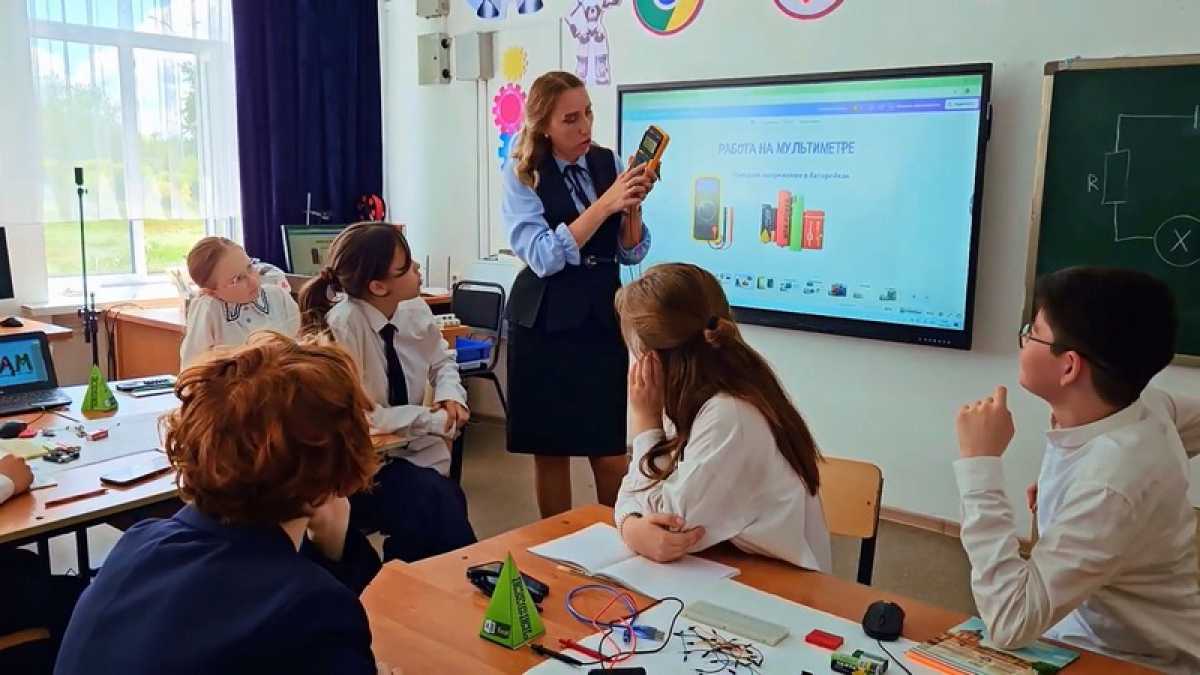 Как педагог из Карагандинской области меняет представление о сельской школе