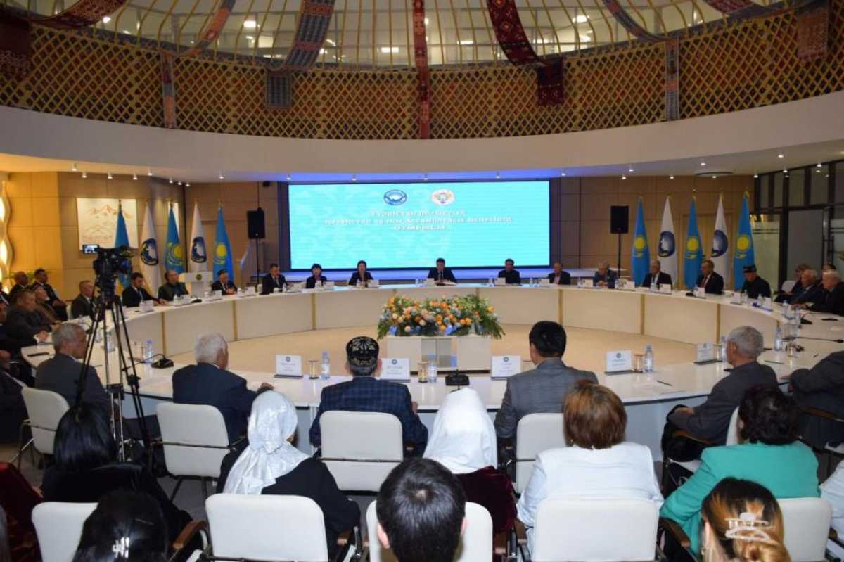 В Туркестане состоялось заседание совета Ассамблеи народа Казахстана