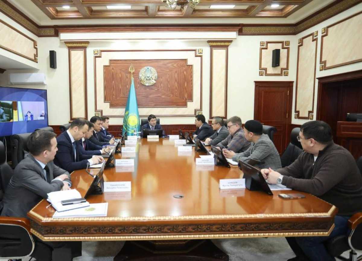 Аким Мангистауской области рассмотрел инвестиционные проекты в сфере энергетики для Жанаозена