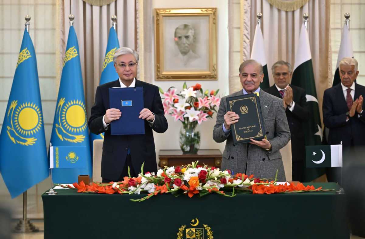 Визит Токаева в Пакистан: подписан ряд документов