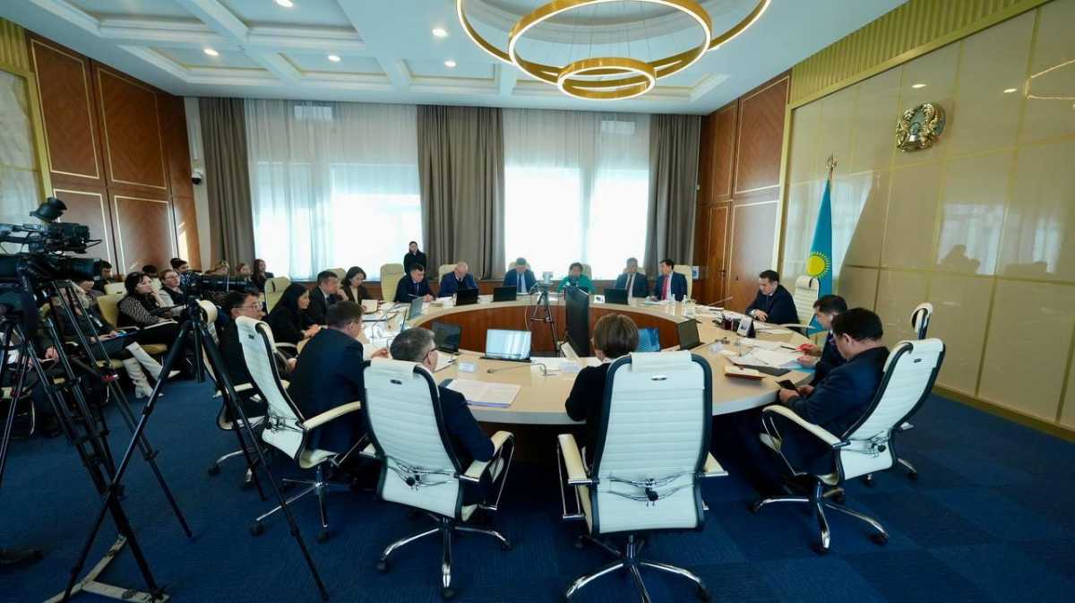 Аида Балаева провела совещание по реализации социальных и гуманитарных проектов в ВКО