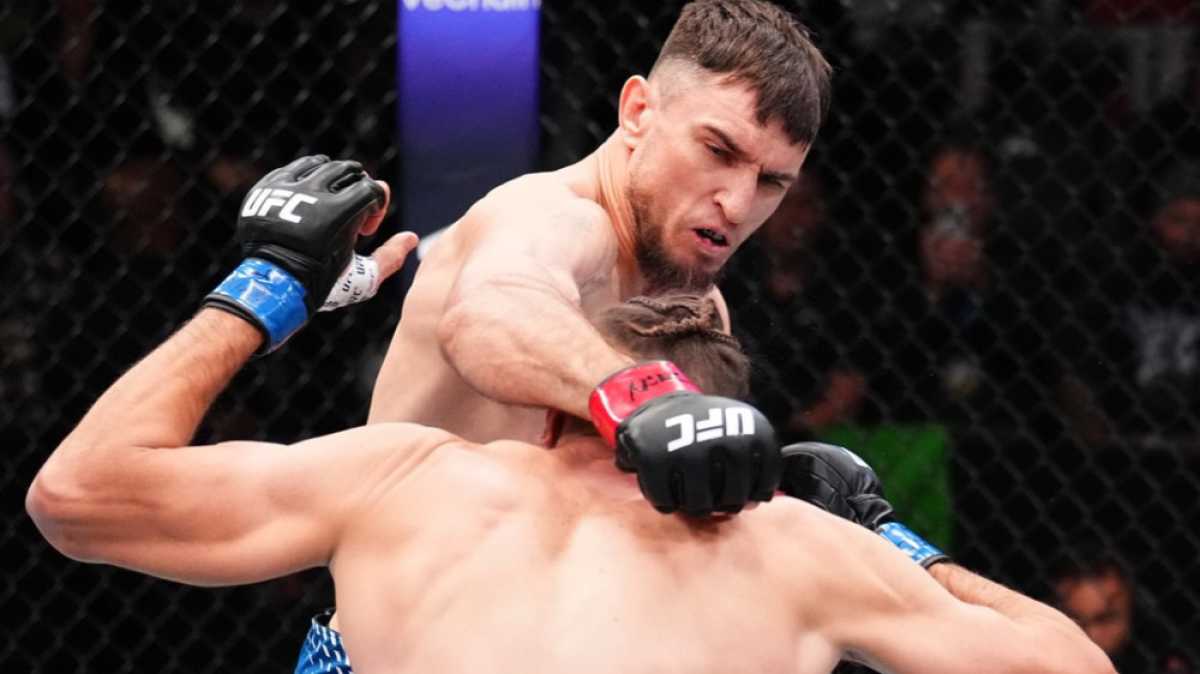 Нокаутом обернулся бой казахстанца Николая Веретенникова в UFC