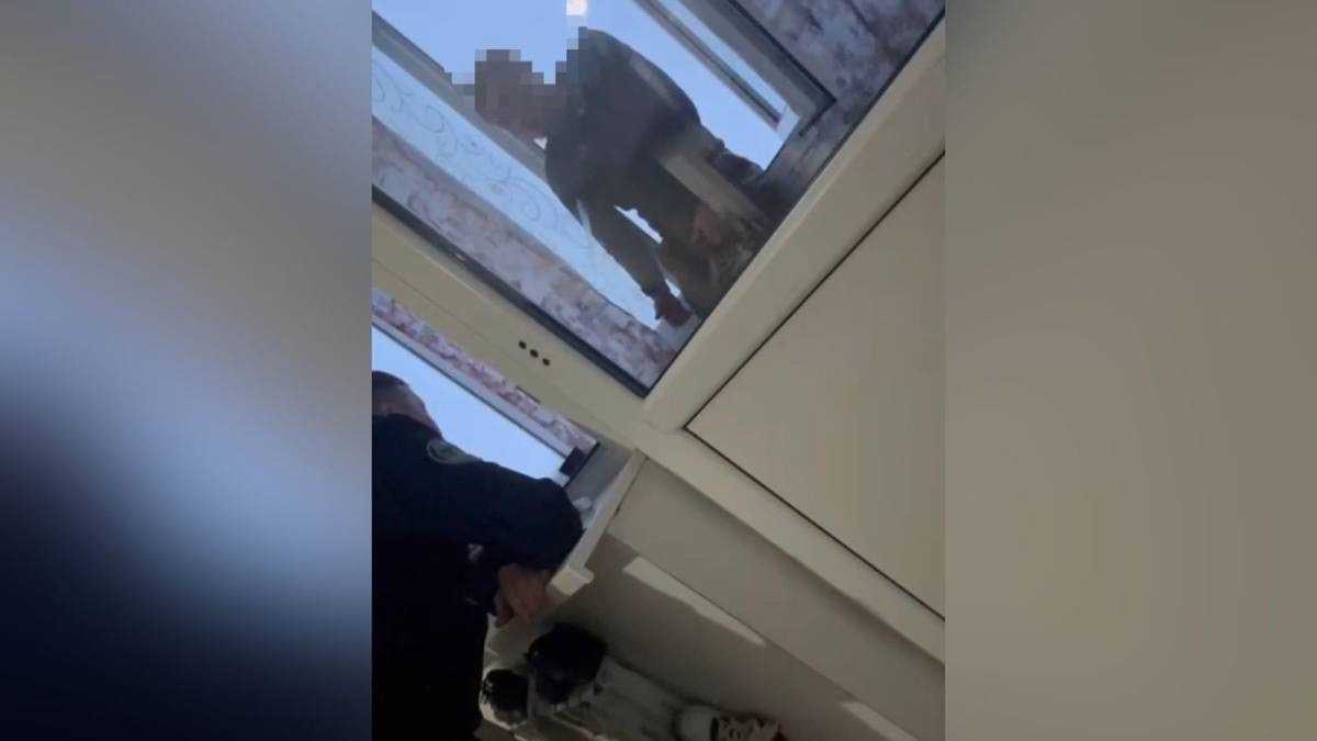 «Подвергал себя опасности»: полицейские спасли мужчину в Жетысуской области