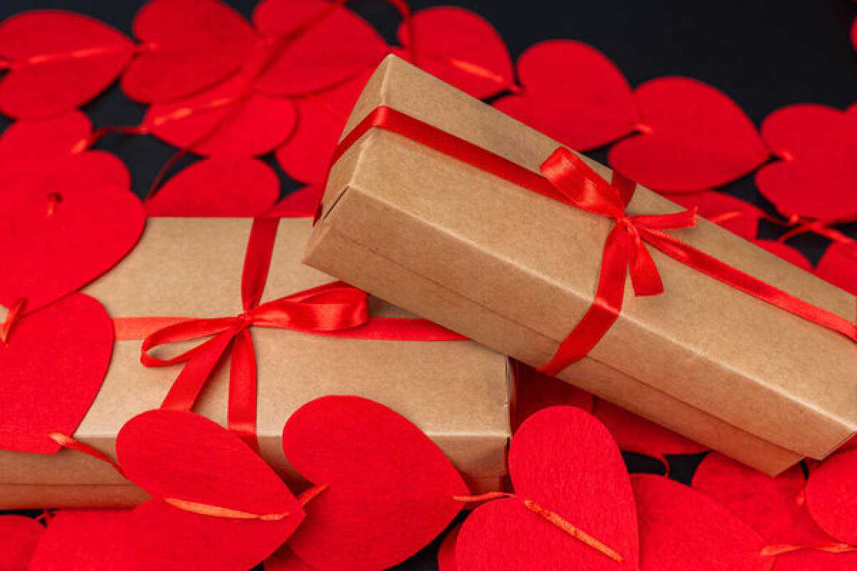 Подарок ко Дню влюблённых может обернуться потерей денег: в МВД предупредили казахстанцев