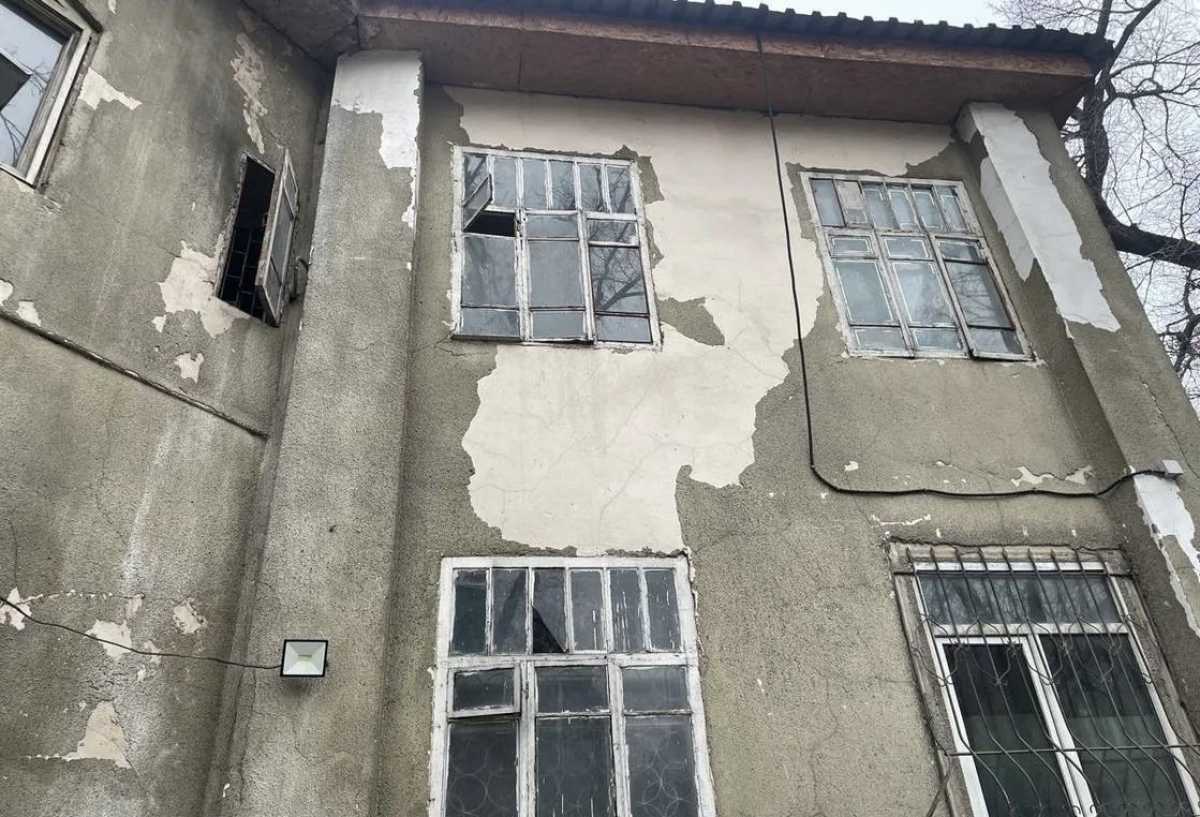 Снос бывшей гостиницы объяснили в акимате Алматы