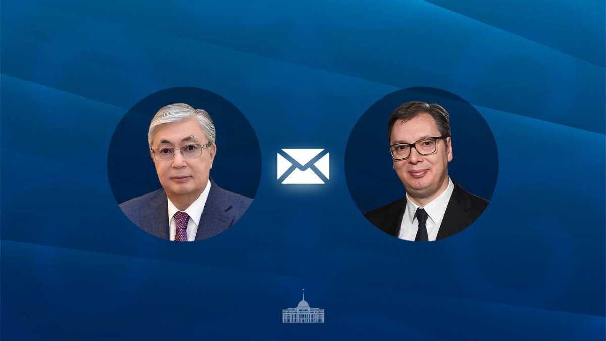 Токаев поздравил Вучича с Днем государственности Сербии