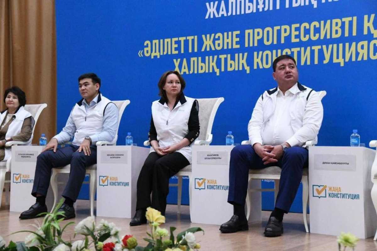 Около 350 преподавателей и общественных активистов обсудили Конституционные реформы в Астане