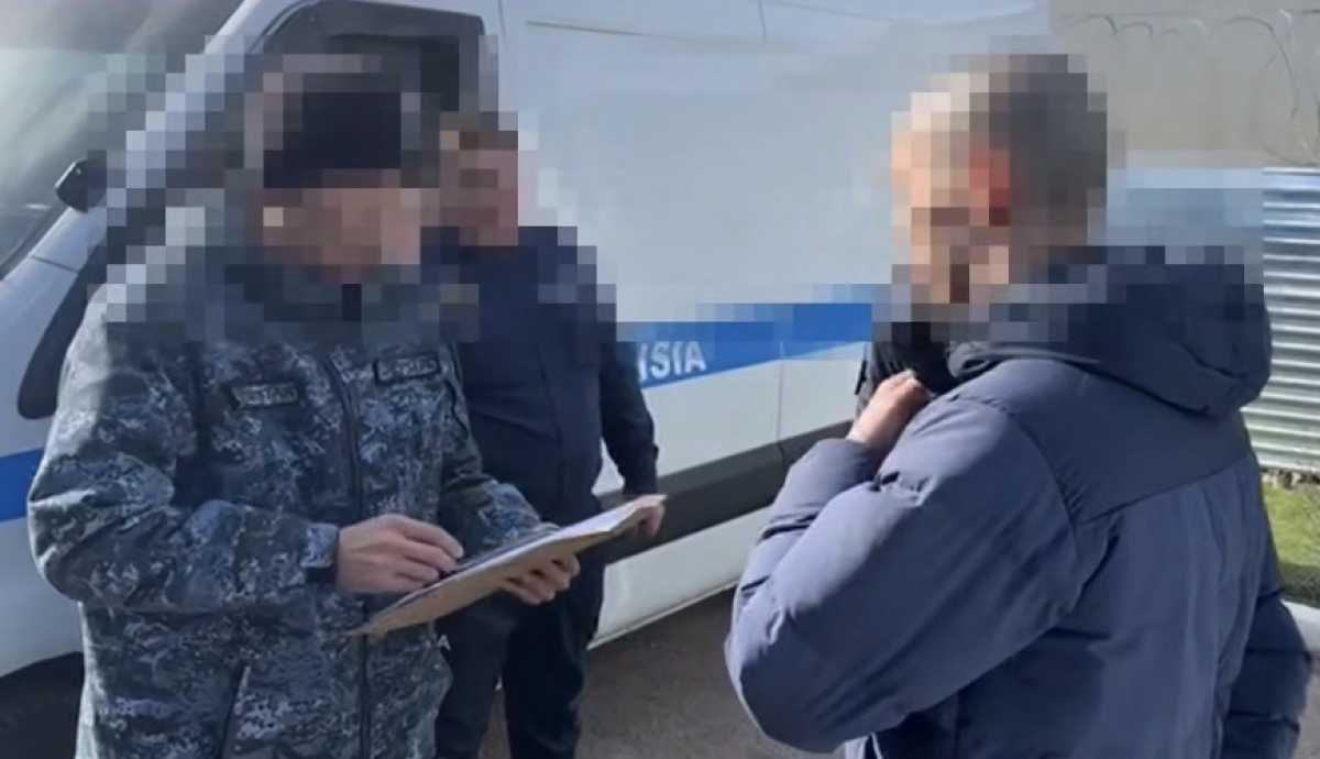 Ущерб около 350 млн тг: подозреваемого в налоговых махинациях казахстанца экстрадировали из Кыргызстана