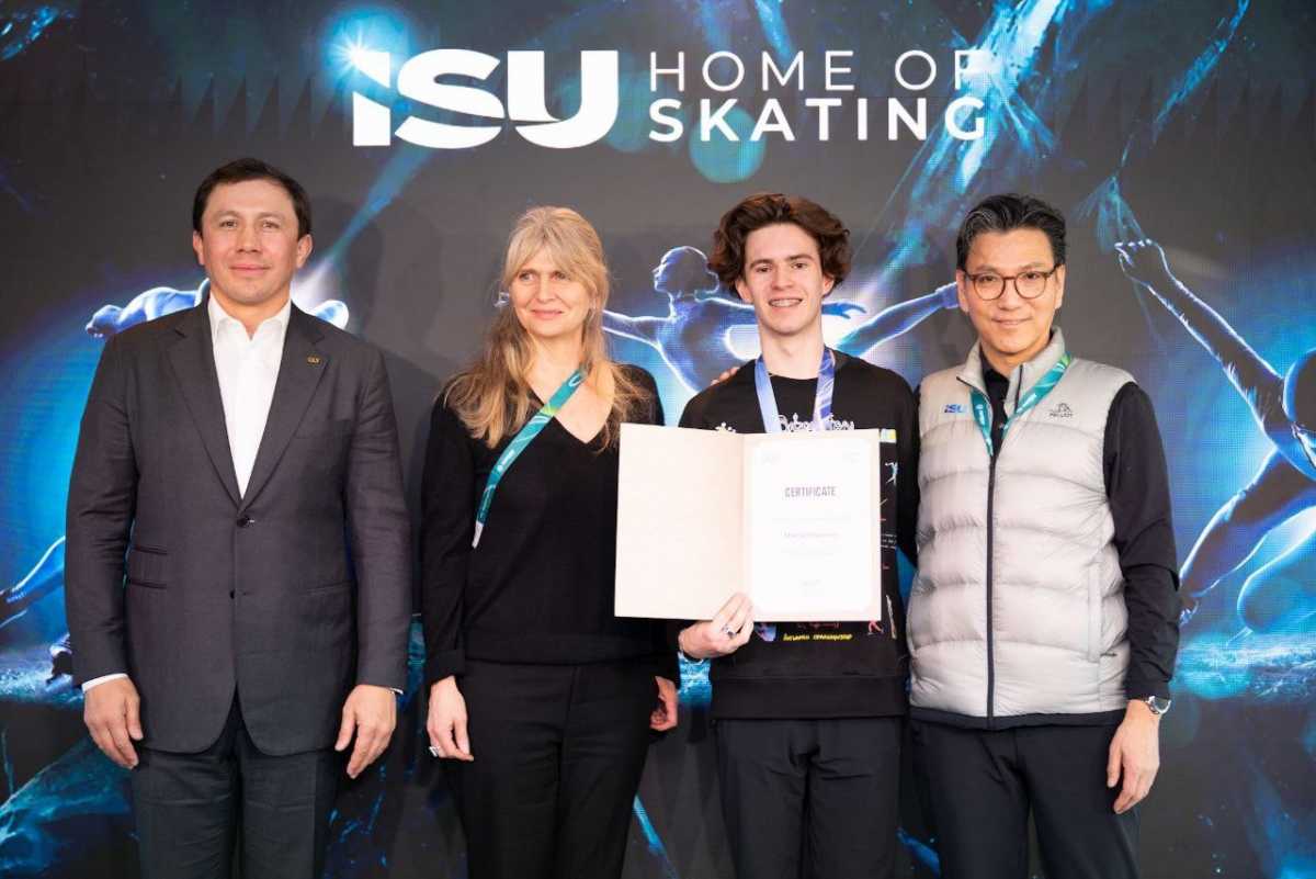 Михаил Шайдоров передал свой костюм в коллекцию Олимпийского музея