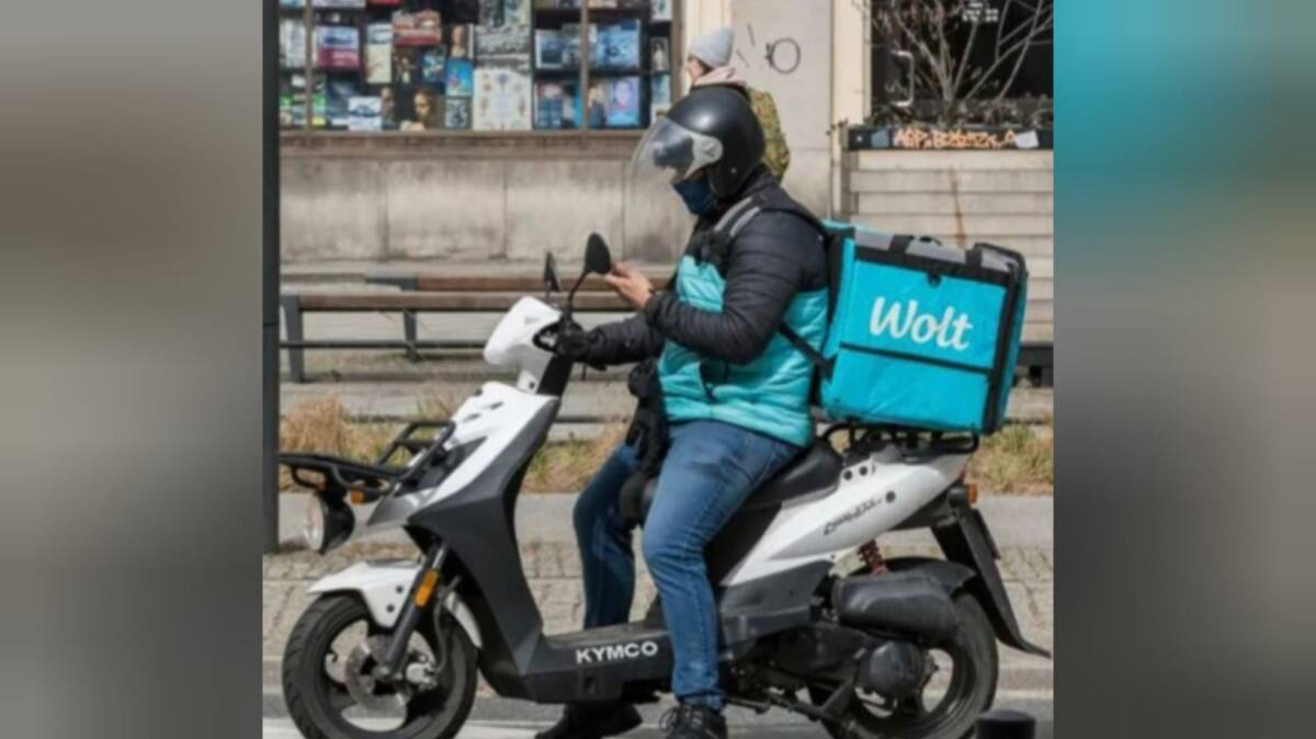 Цена быстрой доставки: полиция Алматы обнародовала кадры грубых нарушений ПДД курьерами