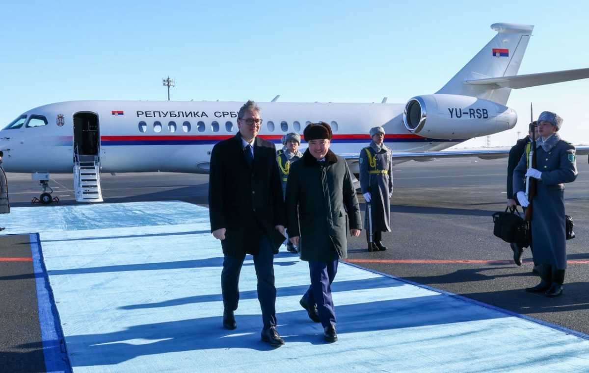 Президент Сербии прилетел в Астану – фото