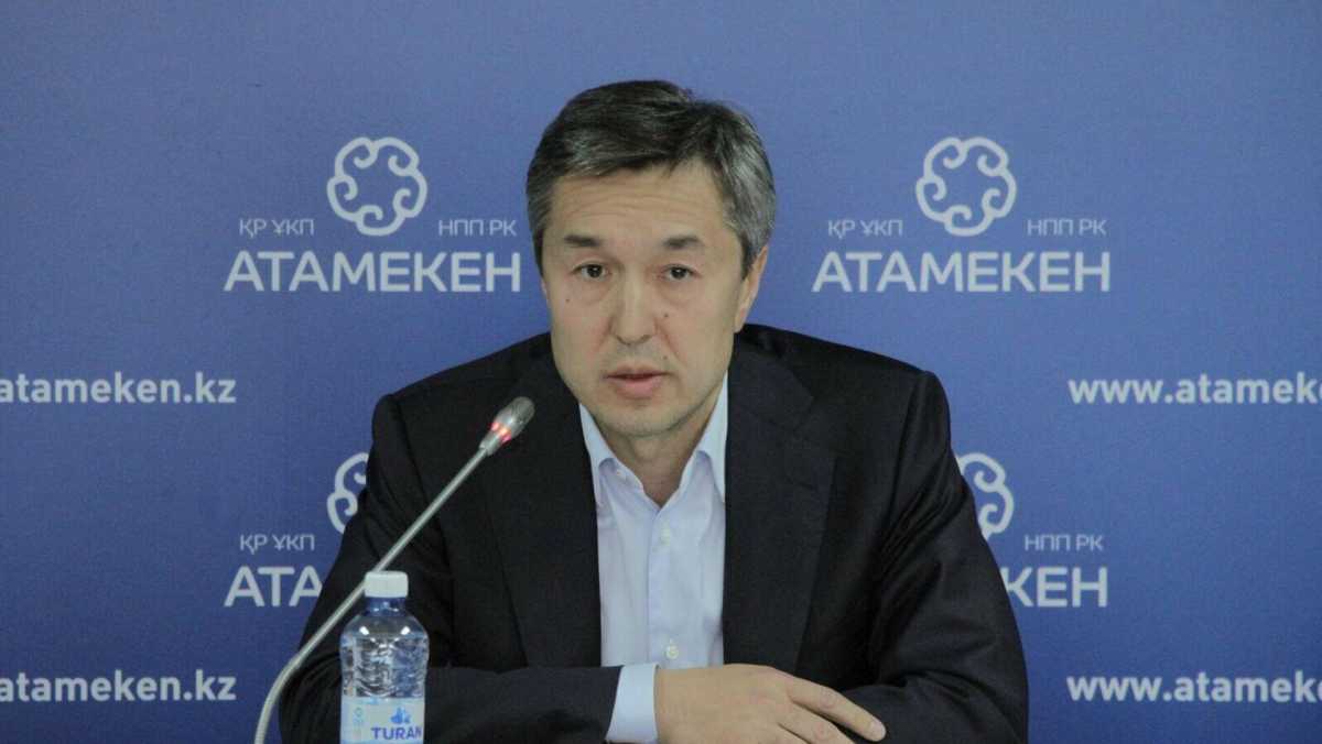 Раимбек Баталов назначен внештатным советником Президента РК