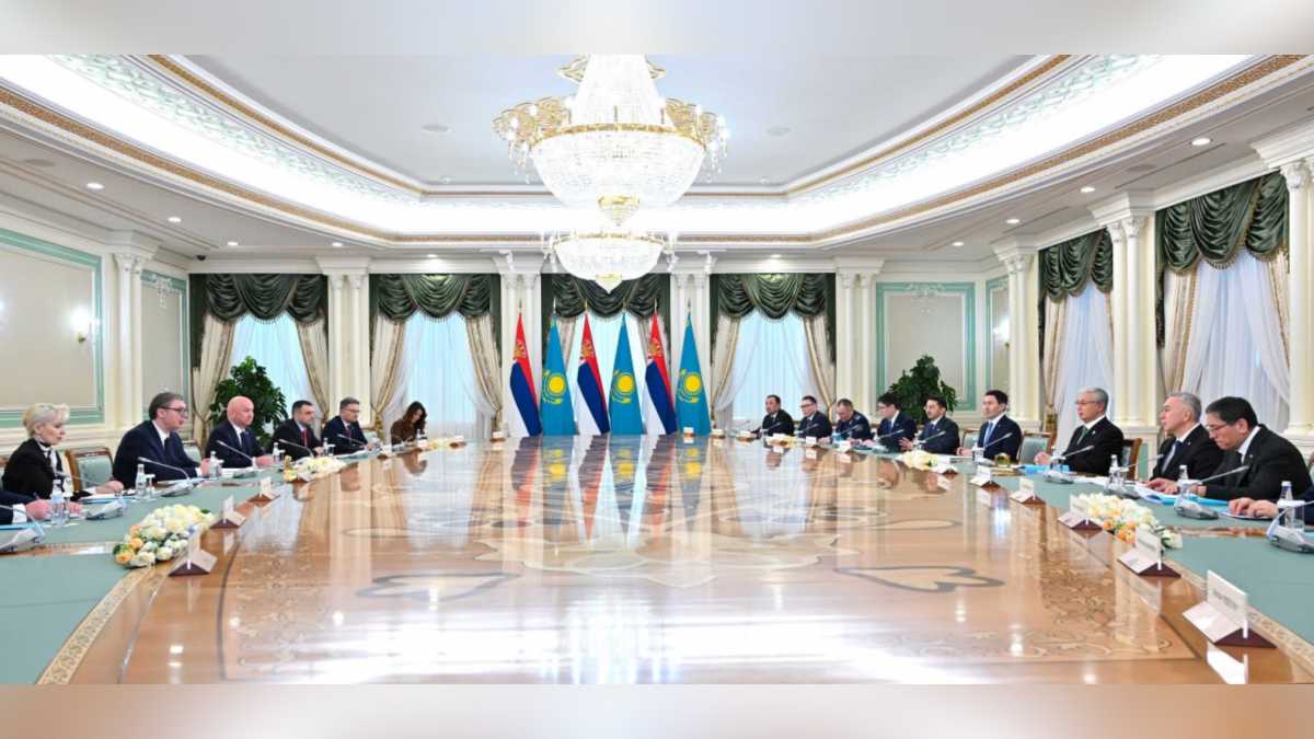 Токаев и Вучич провели переговоры в расширенном формате