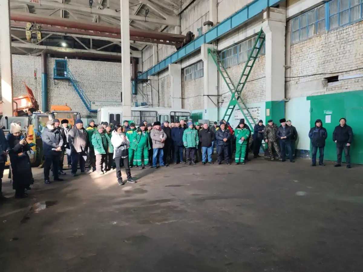 Конституционная реформа: коллектив «Астана Зеленстрой» обсудил ключевые изменения