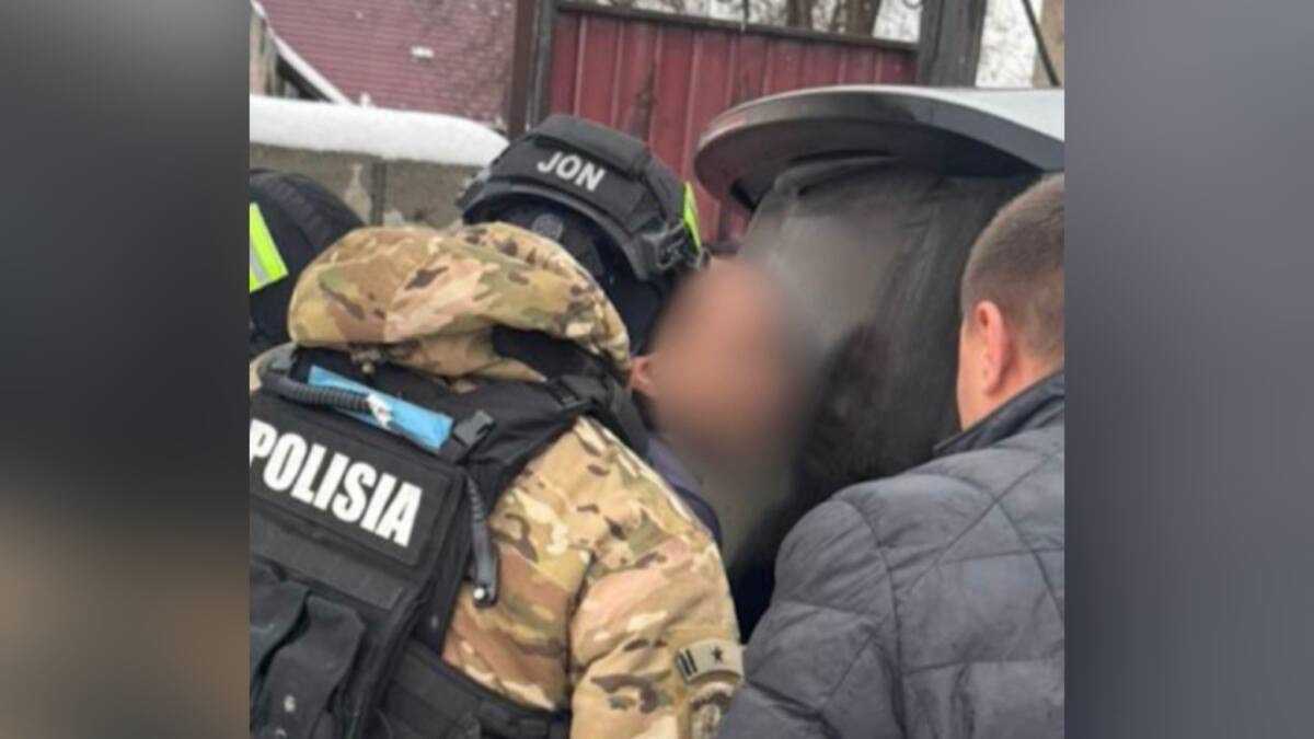 Вооружённое нападение на частный дом раскрыли в Алматы: задержаны подозреваемые