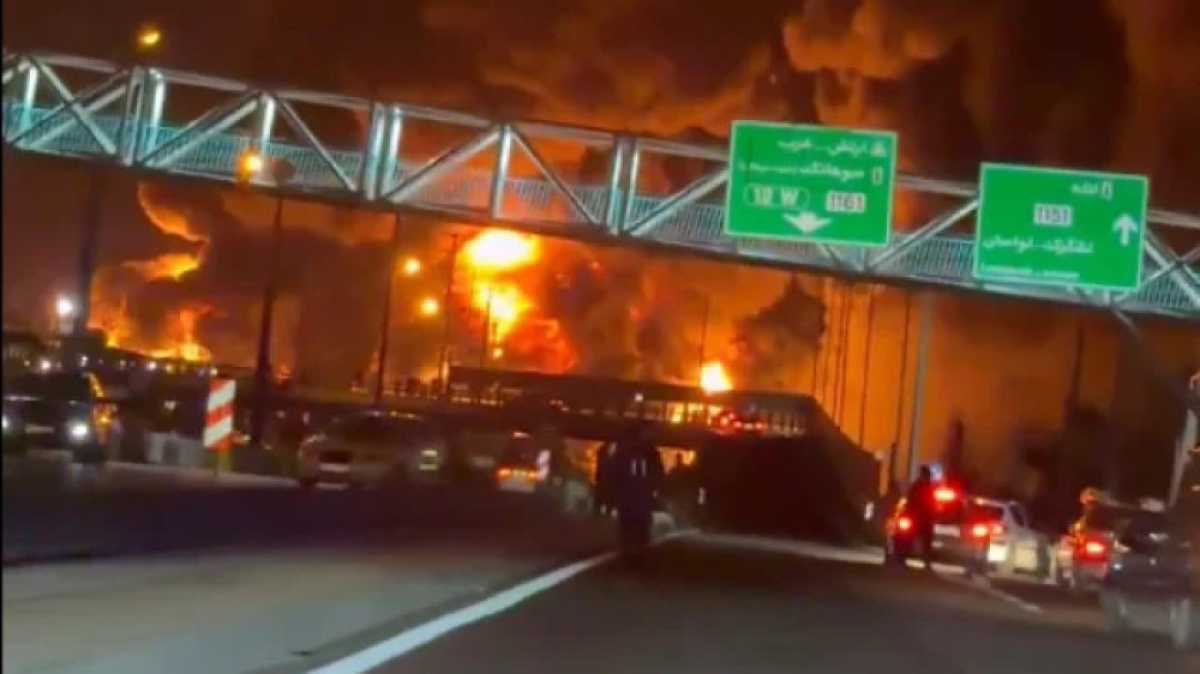 Иран оценил ущерб после ударов по нефтехранилищам