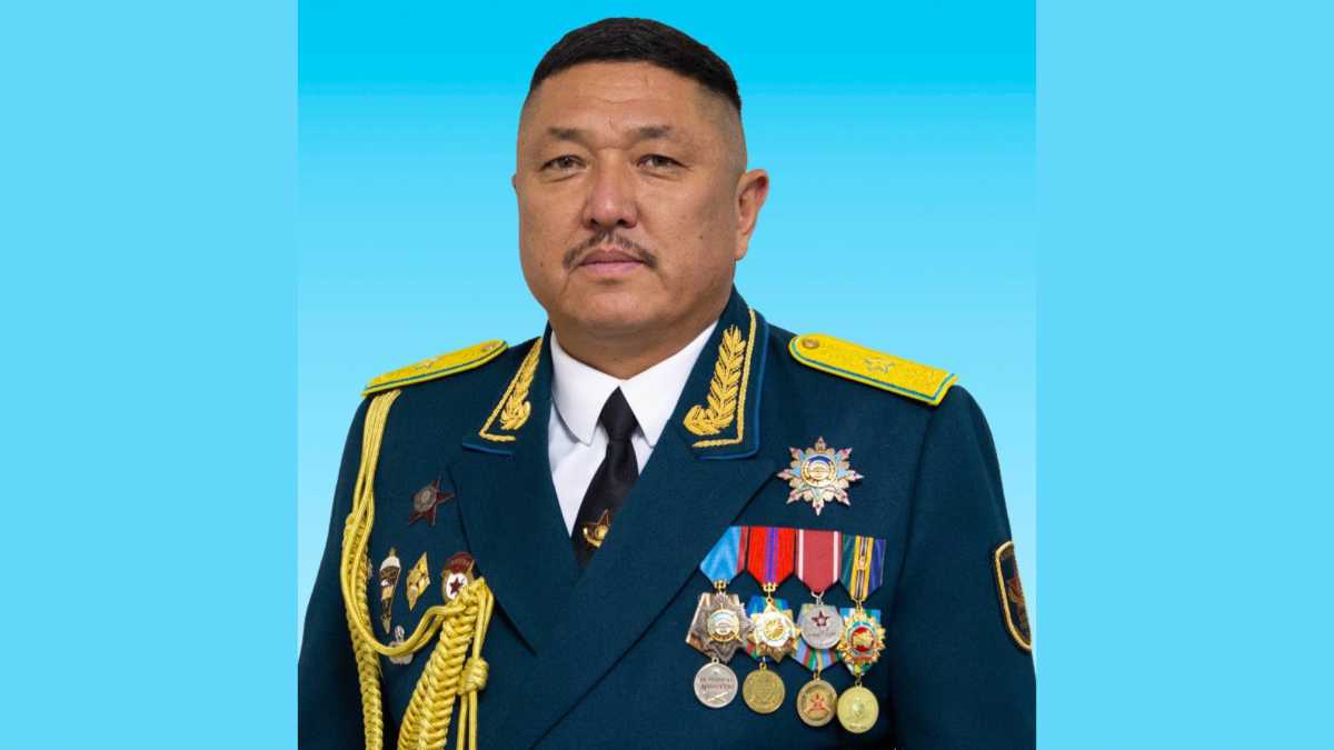 Алмаз Джумакеев назначен заместителем министра обороны Казахстана