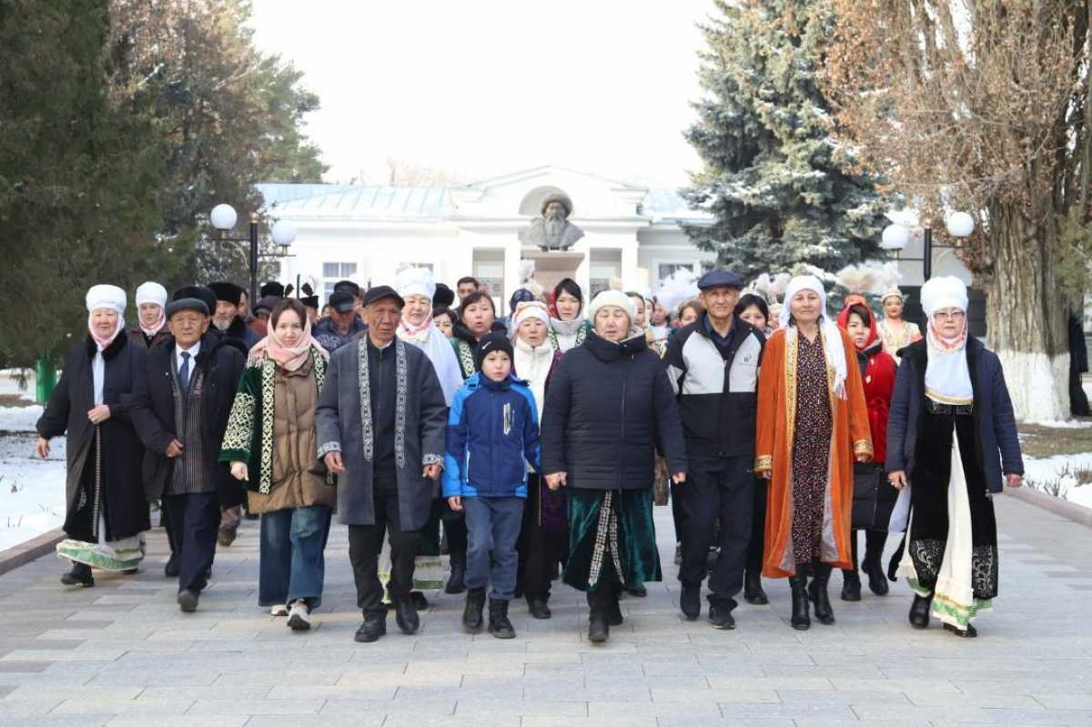 На референдуме проголосовал представитель рода Жамбыла Жабаева