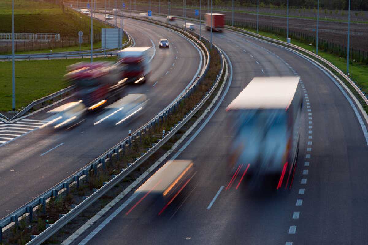 7 международных автомобильных коридоров сформированы в Казахстане – Минтранспорта