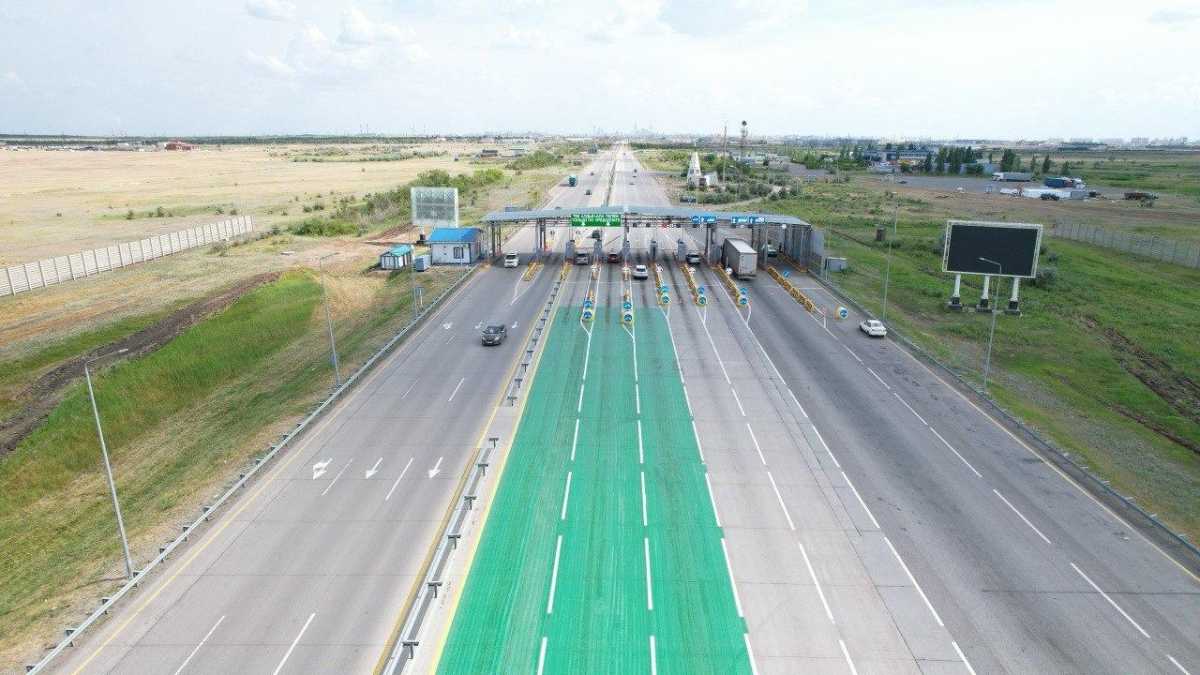 Шесть новых платных участков автодорог откроют в Казахстане в 2026 году