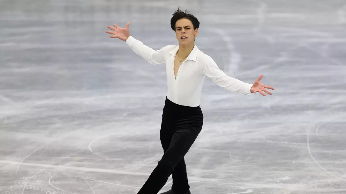 Казахстанский фигурист Артур Смагулов выступил в короткой программе на юниорском чемпионате мира