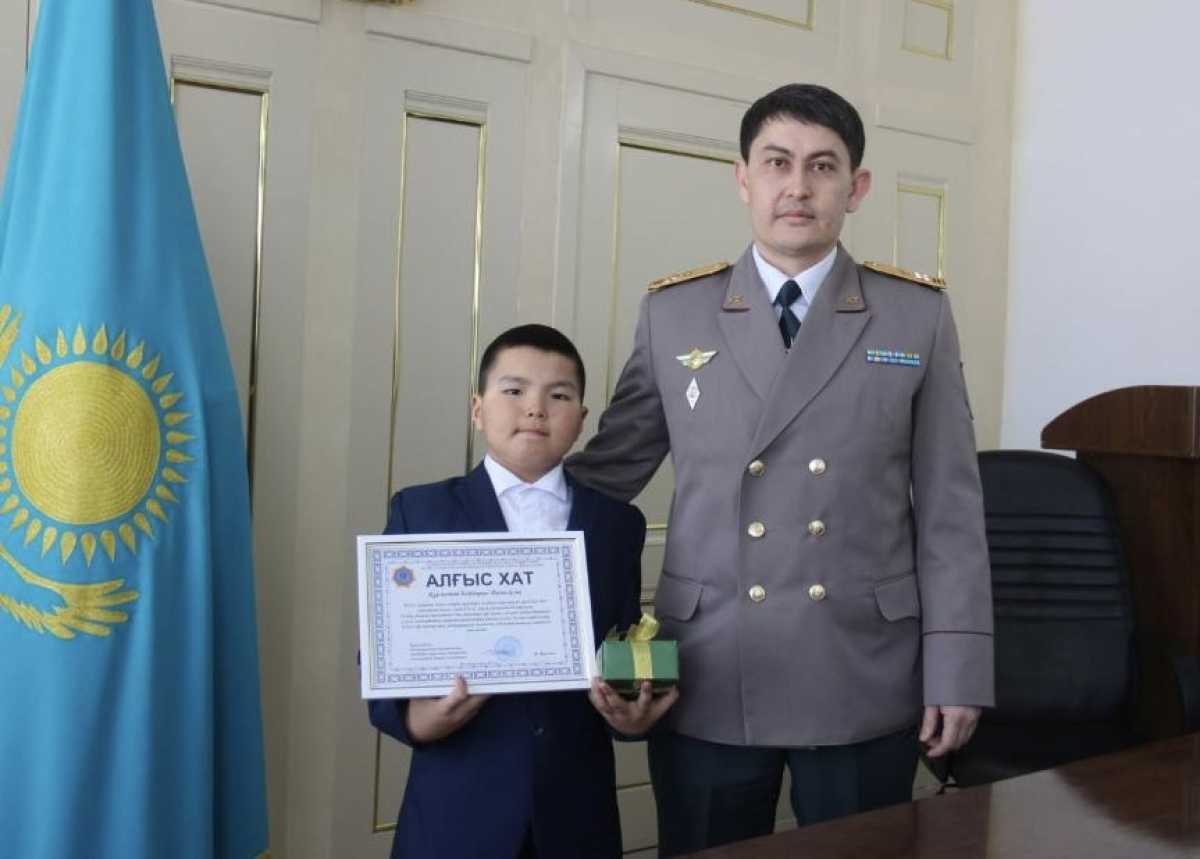 9-летний мальчик спас младших братьев из горящего дома в ЗКО