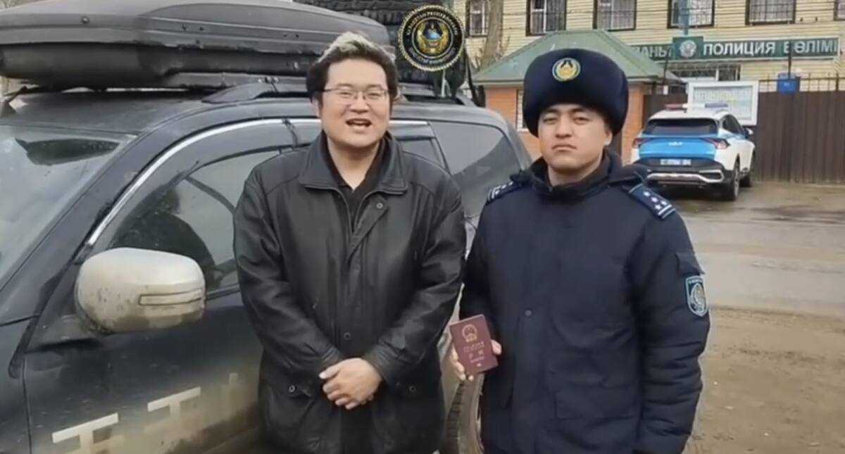 Иностранец поблагодарил казахстанского полицейского за помощь в трудной ситуации