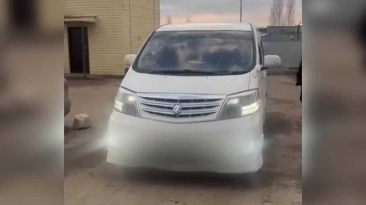 Лихач с десятками нарушений перевозил людей в Актюбинской области
