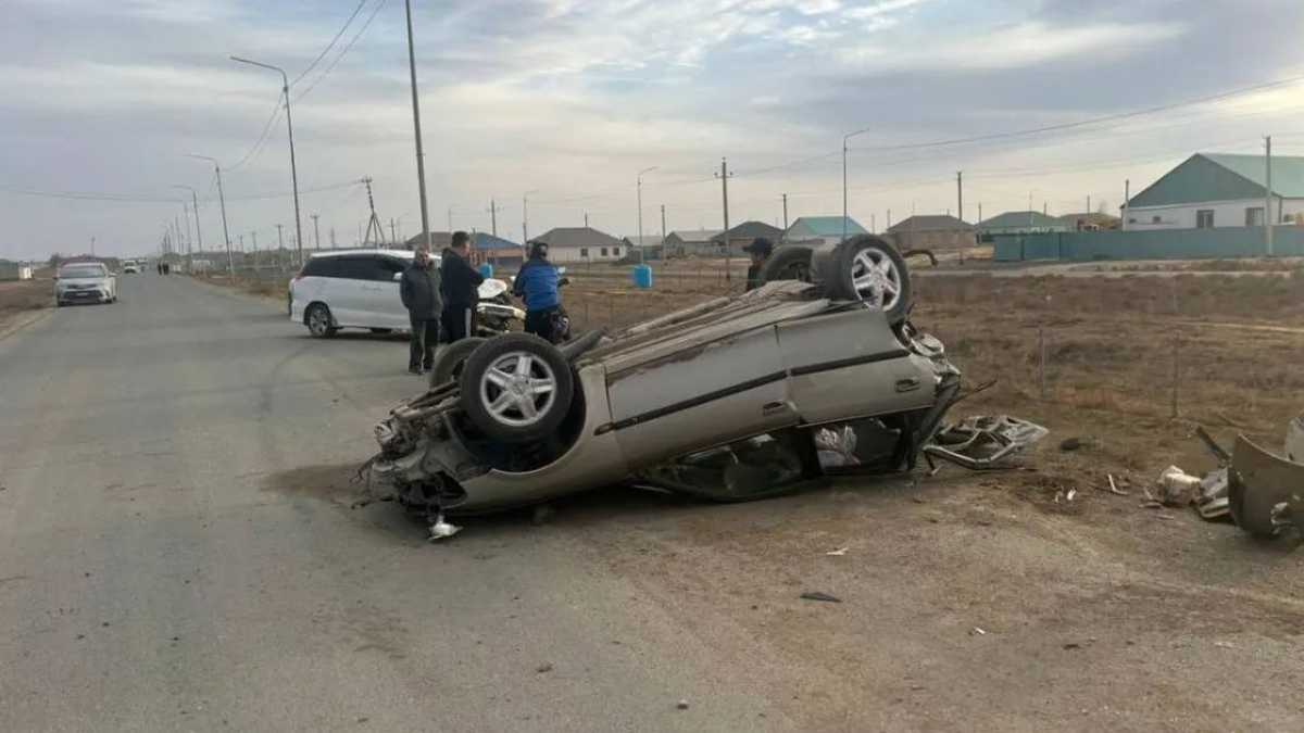 Двое маленьких детей погибли в жутком ДТП в Атырауской области